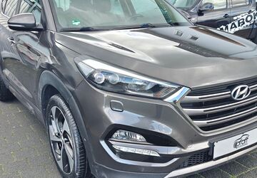 Hyundai TUCSON 145.000 km 12.500 &euro; Kirchvers 35102