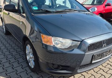 Mitsubishi Colt 109.800 km 2.750 &euro; Dillenburg 35684