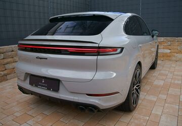 Porsche Cayenne 4.999 km 118.880 &euro; Asslar 35614