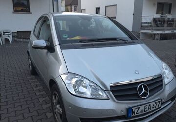Mercedes-Benz A 180 128.000 km 4.300 &euro; Lahnau 35633