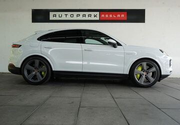 Porsche Cayenne 11.700 km 106.880 &euro; Asslar 35614
