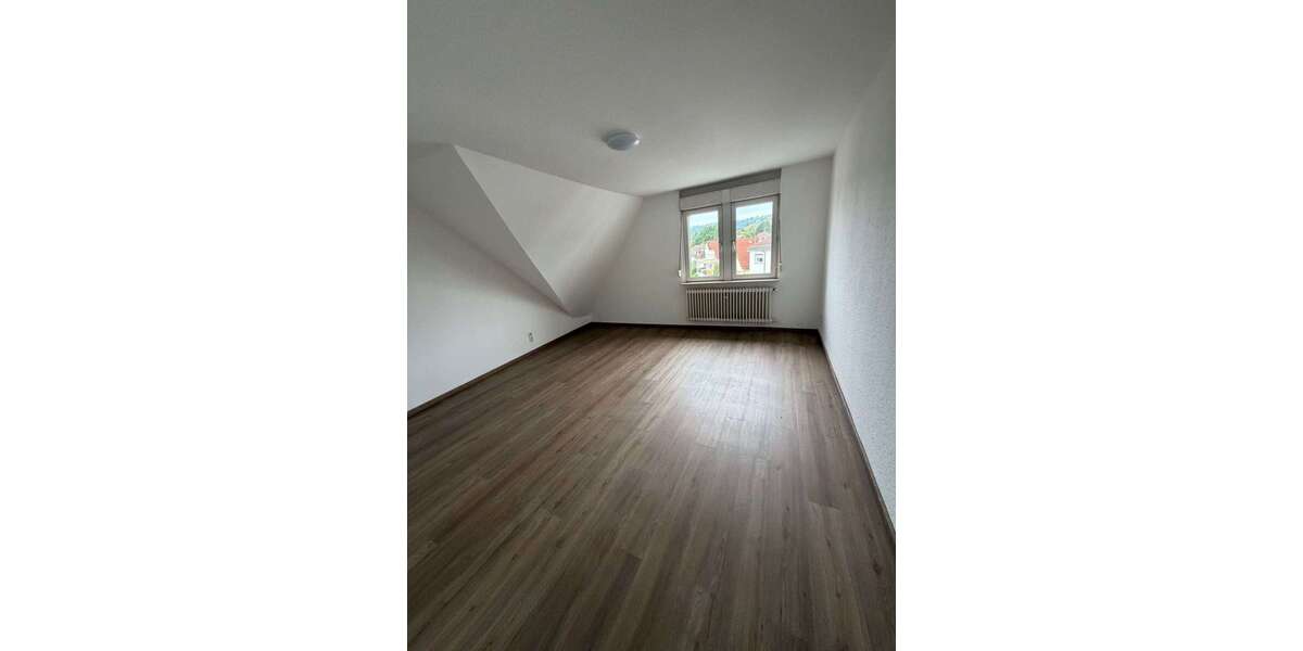 Etagenwohnung Bad Nauheim - 2 Zimmer, 67 m&sup2;, 750&euro; | Angebot:27308306