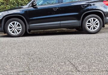 VW Tiguan 111.000 km 9.999 &euro; Gießen 35392