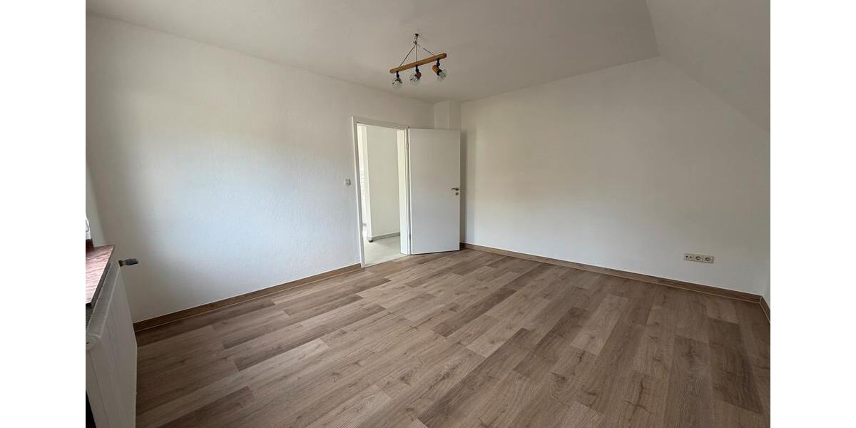 Etagenwohnung Leun - 2 Zimmer, 65 m&sup2;, 490&euro; | Angebot:26679018